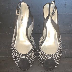 Excellent Preowned Condition Maripe Heels very Classy Size 9.5.